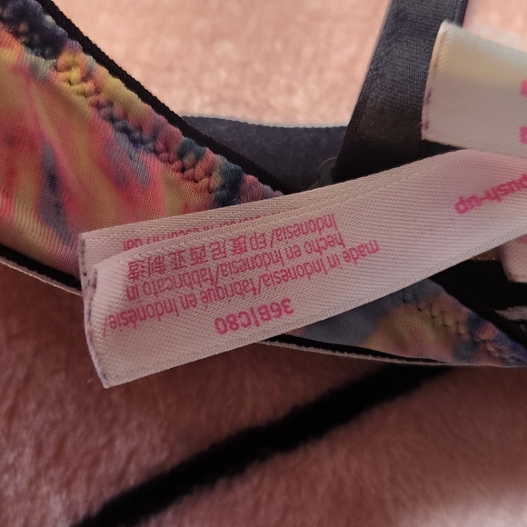 Pink push up bra - Picture 2 of 3